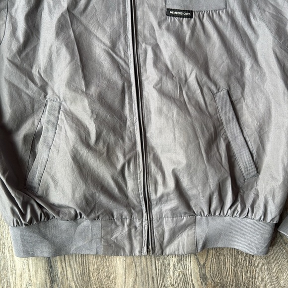 Members Only Jacket Gray Mobil Jacket Vintage Zip Up Size 44 - Picture 5 of 14